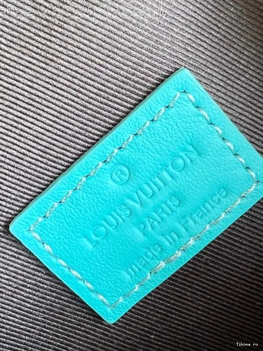 Affordable LOUIS VUITTON Steamer Wearable Wallet-18*11*6.5CM 0820